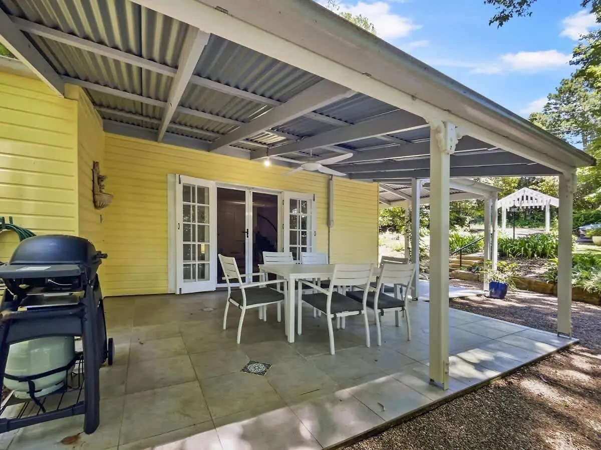 Puddleduck Cottage - Garden Hideaway Near Maleny Balmoral Ridge